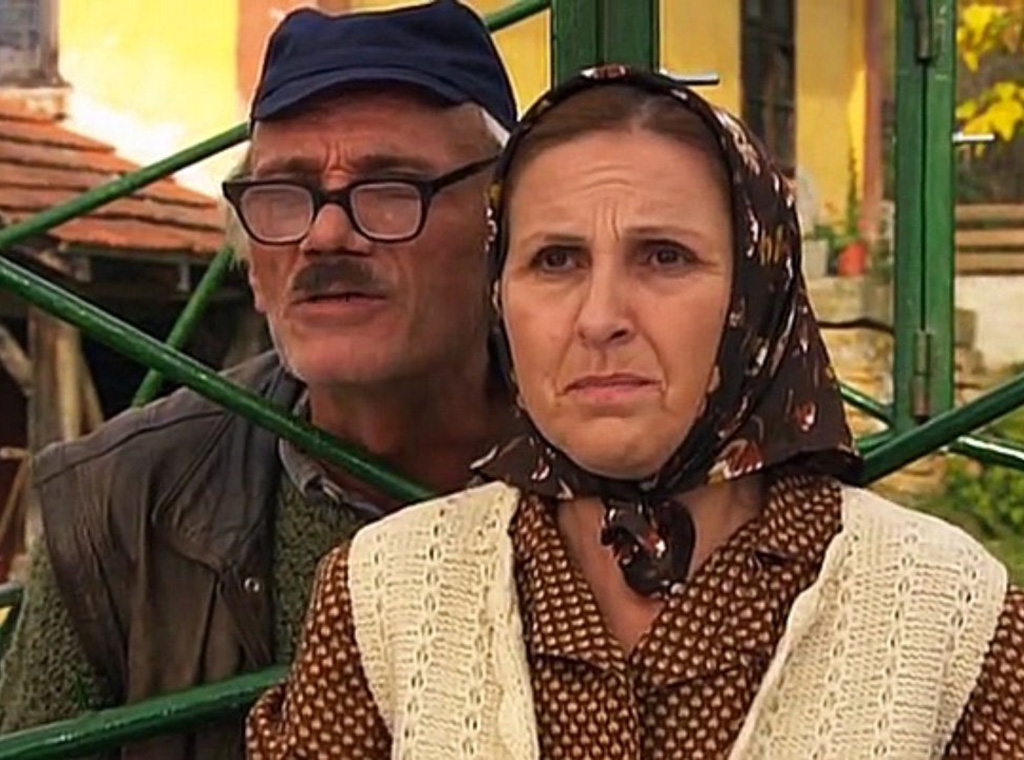 Glumci Serije Selo Gori A Baba Se češlja