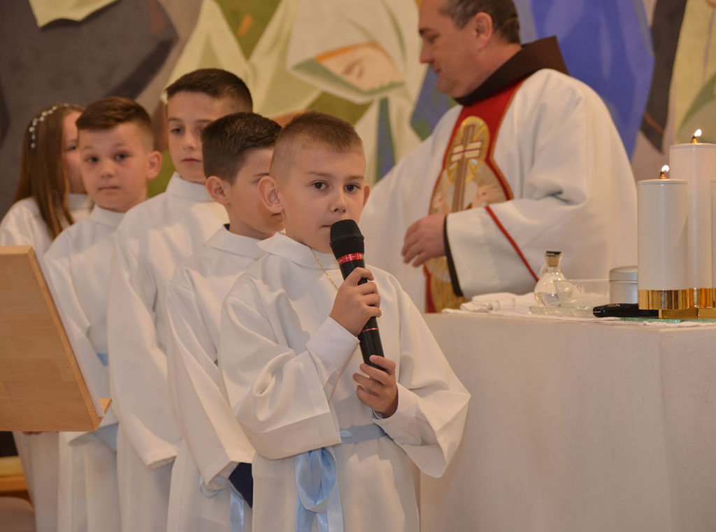 Prva pričest u župi Gračac 2023. | Katolički tjednik